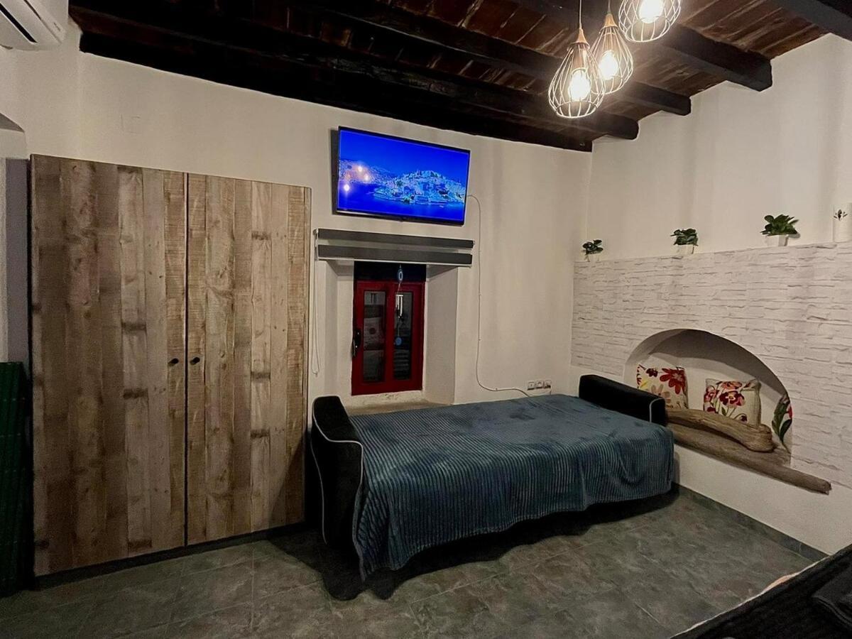 Symi Blue Studio Экстерьер фото